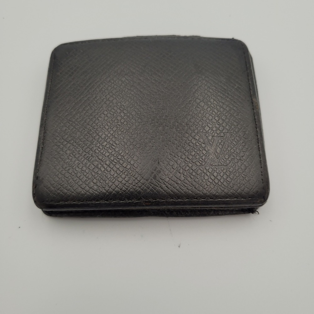 Louis Vuitton Black Taiga Leather Porte Monnaie Cuvette Coin Purse MI002